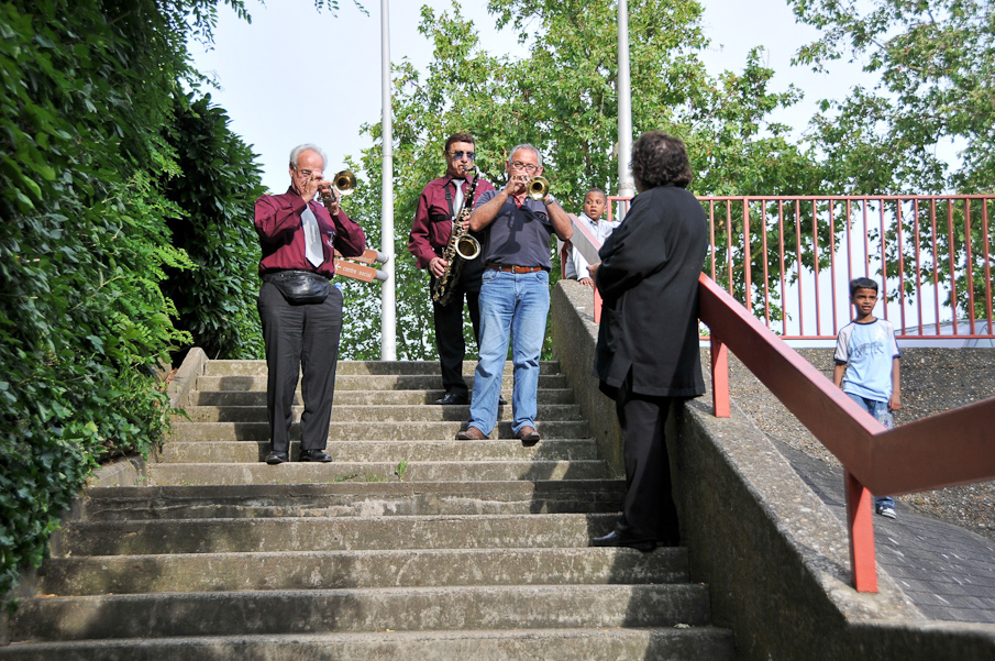 Maison de Quartier Champs Elysees Evry - Repas de Quartier en Musique 072.jpg